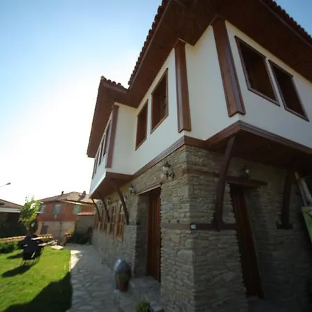 Ata Konagi Apartmanhotel *