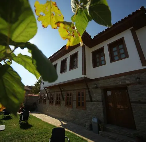 Hotel de apartamente Ata Konagi *